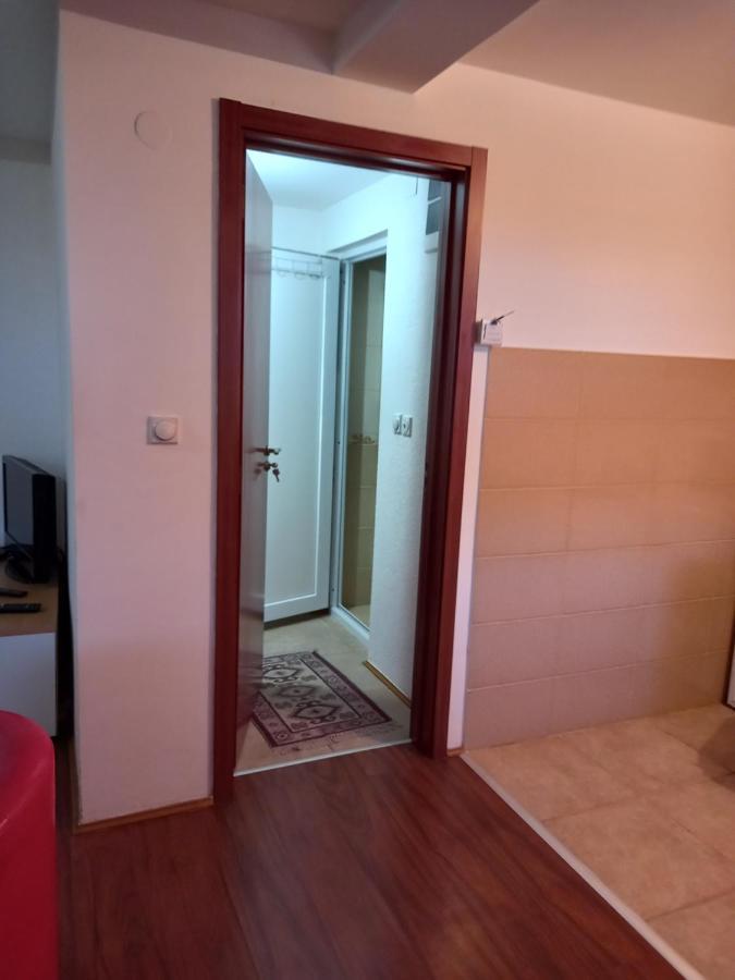 Apartment Dina Skopje Eksteriør bilde